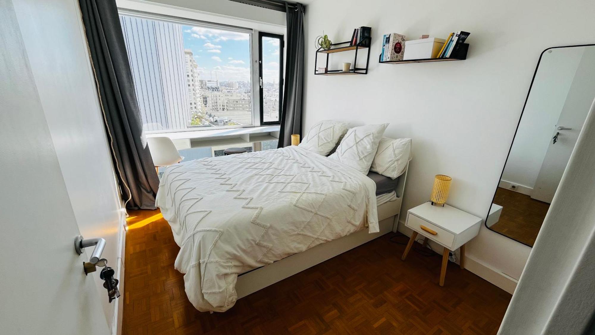 2 Private Bedrooms, Montparnasse Station Париж Екстериор снимка