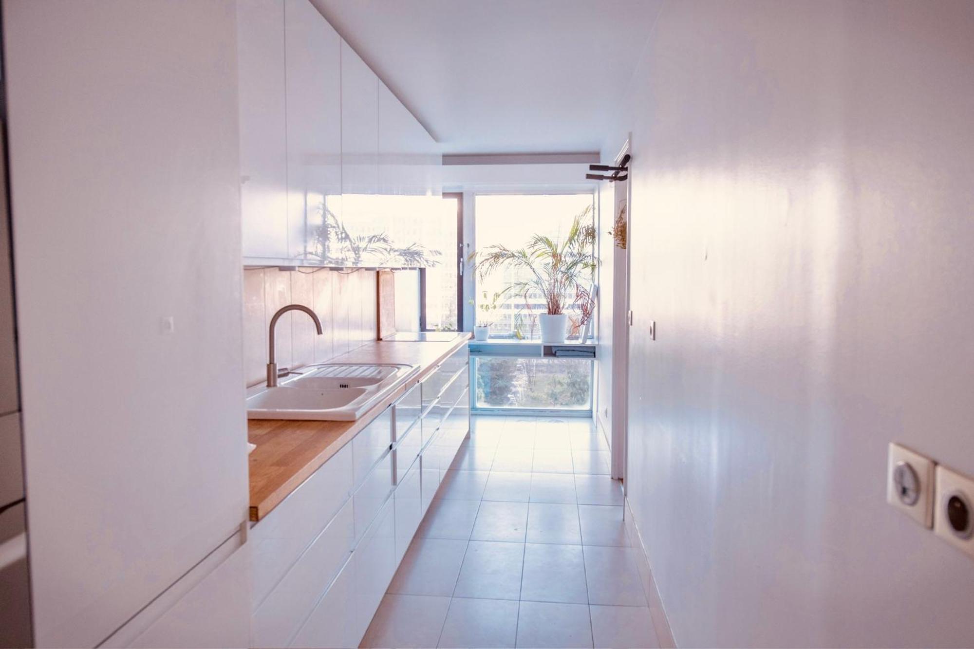 2 Private Bedrooms, Montparnasse Station Париж Екстериор снимка