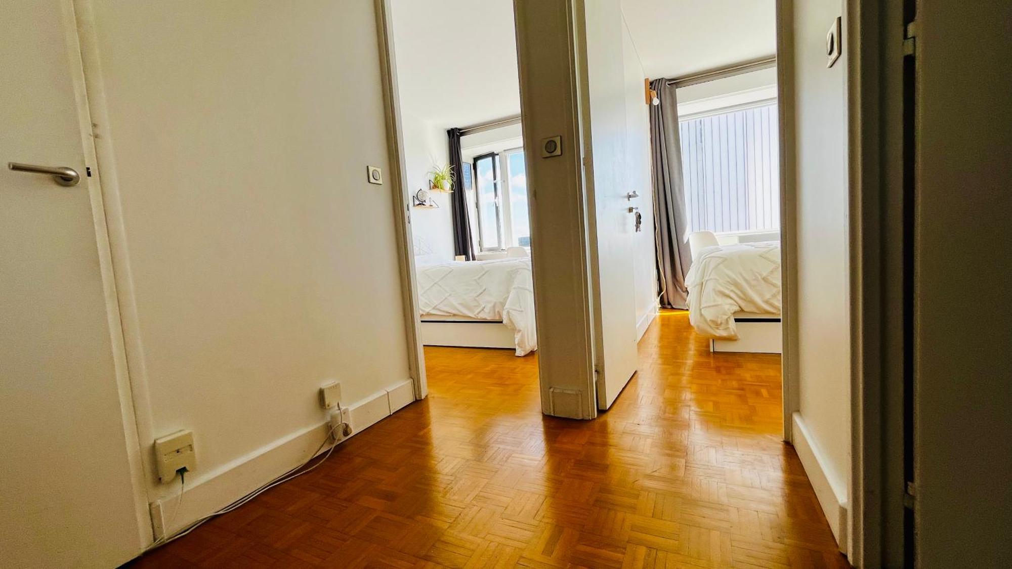 2 Private Bedrooms, Montparnasse Station Париж Екстериор снимка