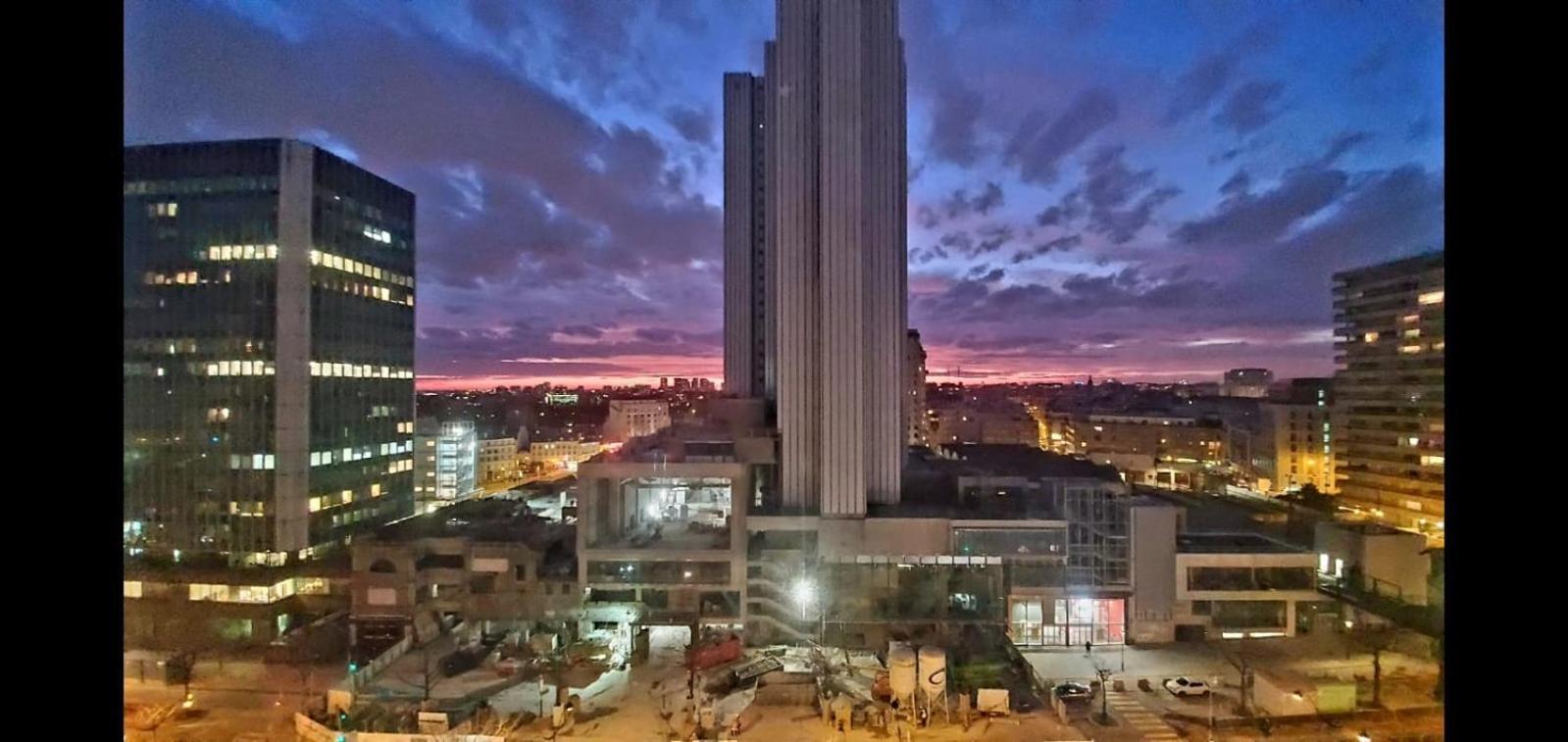 2 Private Bedrooms, Montparnasse Station Париж Екстериор снимка